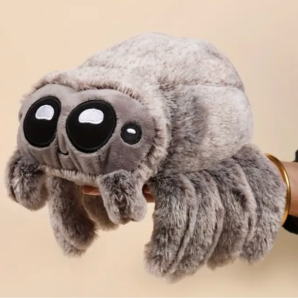 Plush Spider 5”x7” Cute Cuddly Gray Soft - Picture 4 of 8